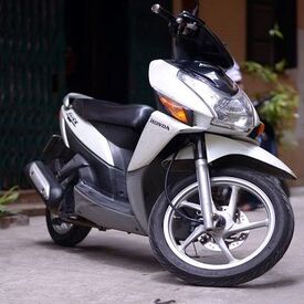 Cho_thue_xe_may_Honda_click80
